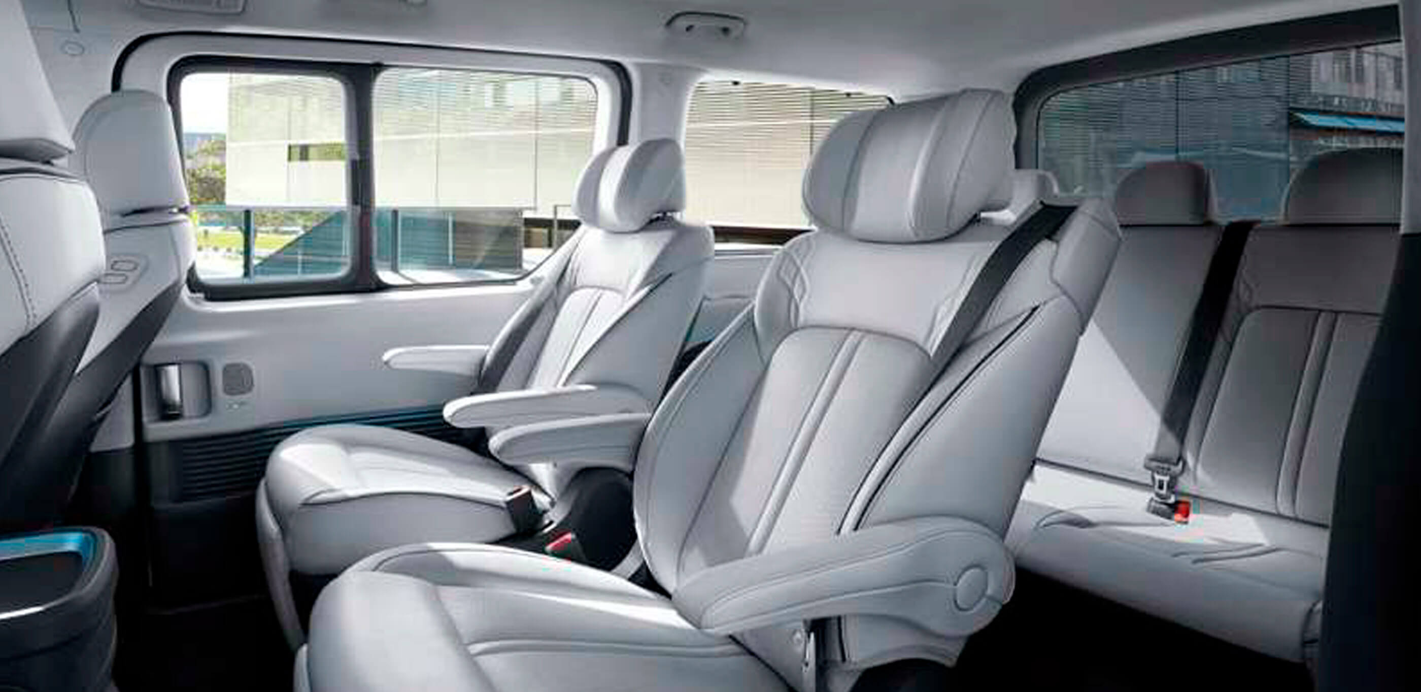 H1 Staria Premium