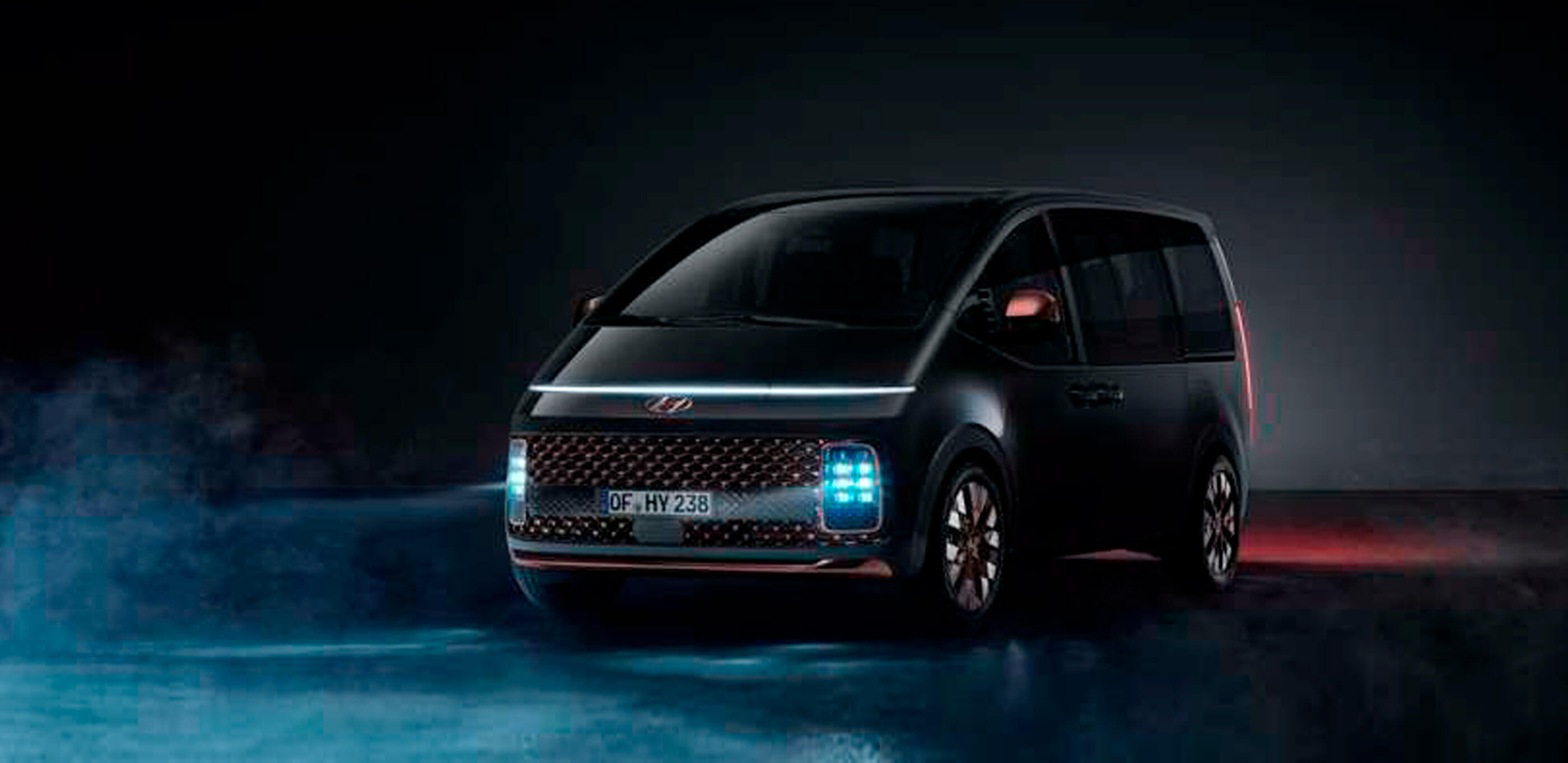 H1 Staria Premium